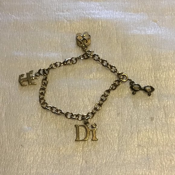 Diamond International Jewelry Vintage Lovely Gold Toned Diamond